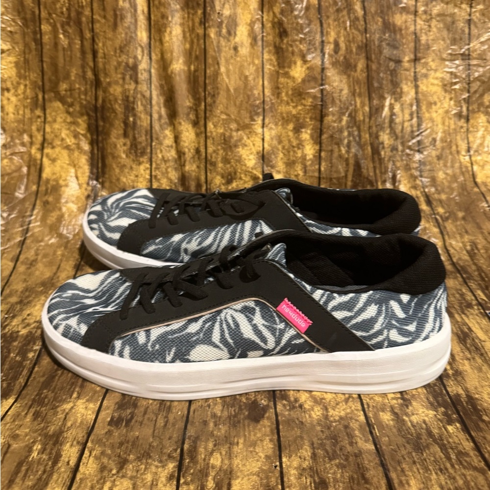Hey Dude Karina Breeze Slip On Womens 10 Zebra Print Lightweight Casual Shoes